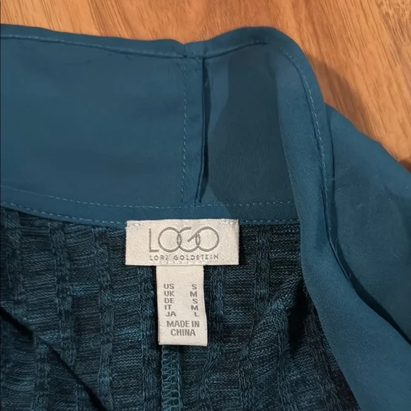 Elegant Teal Women's Sweater - Picture 2 of 6